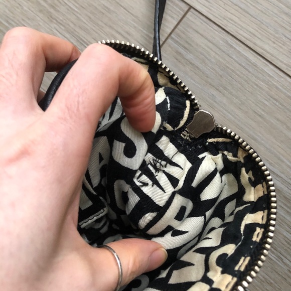 Sold!! Marc Jacobs crossbody bag - Picture 2 of 4